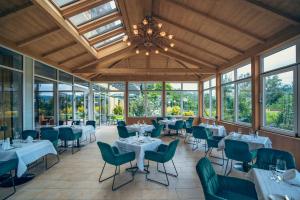 Restaurace v ubytování Gartenhotel & Weingut Pfeffel Dürnstein