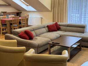 Posezení v ubytování Apartmán Bílá Hora - Roudná