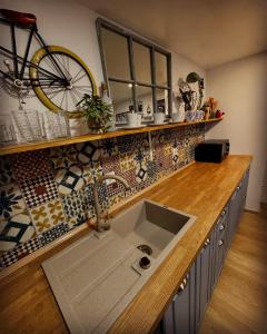 Η κουζίνα ή μικρή κουζίνα στο Harteneck Apartments +61 φωτογραφίες