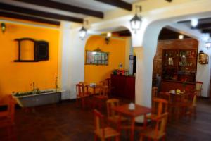 TV a/nebo společenská místnost v ubytování Anata Hostal + 37 fotografií