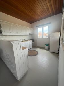 Kuchnia lub aneks kuchenny w obiekcie Dream view apartments