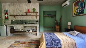 Letto o letti in una camera di Boho villas and spa
