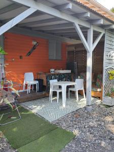 Patio nebo venkovní prostory v ubytování Appartement cosy au Carbet avec balcon et vue sur mer - 70 m² + 17 fotografií