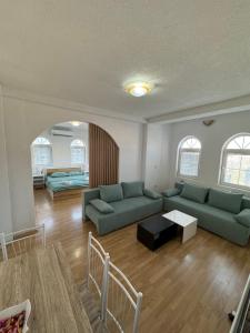 Χώρος καθιστικού στο Angeloski Apartments