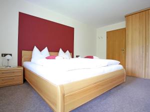Ein Bett oder Betten in einem Zimmer der Unterkunft Apartment in Oberkirchen near Winterberg Skiing