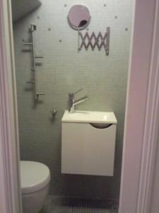 Ванная комната в Studio en plein cœur de Paris