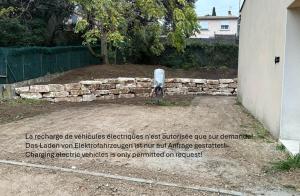 Vonkajšia záhrada v ubytovaní "Les cigales" aux portes de la Provence