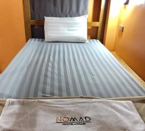 Postel nebo postele na pokoji v ubytování NOMAD HOSTEL KRABI AND TRAVEl