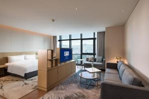 Posezení v ubytování Holiday Inn Express Shenzhen Haiyuan City by IHG