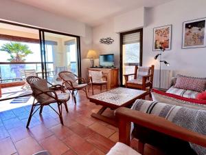 Χώρος καθιστικού στο Grande villa familiale 8 pers. avec vue imprenable à Mèze - FR-1-604-54