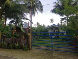 Fotografie z fotogalerie ubytování Bayay ni Nanay Bed & Breakfast in Magpupungko Beach Road v destinaci Pilar