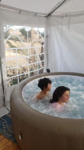 入住Moonlight Suite Arad צימר אור הירח, ערד的客人