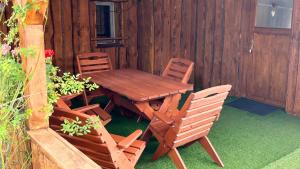 Φωτογραφία από το άλμπουμ του Jacuzzi, Hot Tub, and Sauna Retreat near Hévíz σε Rezi