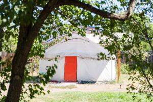 Zahrada ubytování Arista Yurt Camp