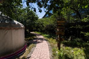 Zahrada ubytování Arista Yurt Camp