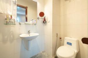 Ένα μπάνιο στο A25 Hotel - 30 An Dương