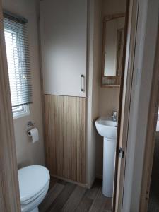 Un baño de Gateway to Cornwall