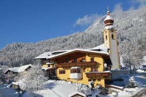 Obiekt Landhotel Kirchenwirt zimą