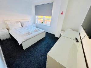 Postel nebo postele na pokoji v ubytování Modern 2 bedroom Apartment Near City Centre