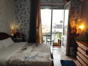 Postel nebo postele na pokoji v ubytování FARISTHA house
