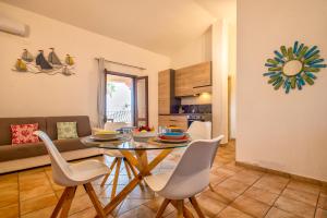 Køkken eller tekøkken på Luxury House San Teodoro Center