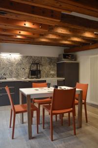 Nhà bếp/bếp nhỏ tại appartamento con corte privata