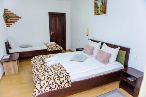 Billede fra billedgalleriet på Vendégváró Panzió i Lupeni + 7 billeder