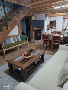 Χώρος καθιστικού στο La Casa De Los NAVARONES