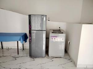 Η κουζίνα ή μικρή κουζίνα στο Cozy & Convenient Apartment