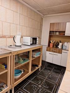 O bucătărie sau chicinetă la Casa interior 2 pisos, 3 habitaciones, 5 camas 1 plaza