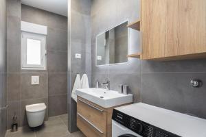 Phòng tắm tại Dada Luxury Apartment A2 +23 ảnh