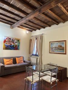 Posedenie v ubytovaní Navona Studio Apartment Livia