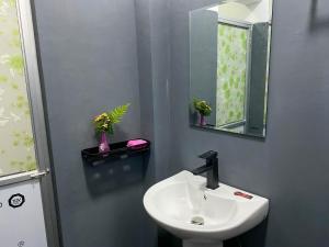 Koupelna v ubytování S and D Home Stay