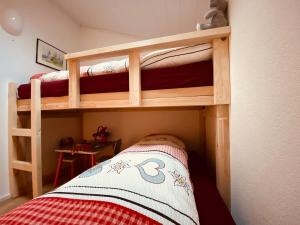 Letto o letti in una camera di Ferienwohnung in Mörel