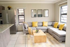 Posezení v ubytování Making Memories Apartment