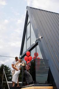 Hosté ubytování Luxurious cabin for couples with hot tub lake view