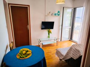 TV a/nebo společenská místnost v ubytování Apartments ZB