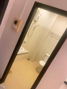 Ένα μπάνιο στο Green guesthouse +28 φωτογραφίες