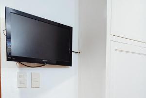 TV a/nebo společenská místnost v ubytování Hotel Elinas and Restaurant
