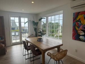 Ảnh trong thư viện ảnh của Poolside Getaway on Napier Hill ở Napier