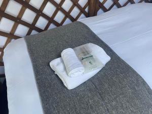 Postel nebo postele na pokoji v ubytování Tsukuba Mountain Ger Glamping