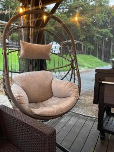 Posezení v ubytování Tsukuba Mountain Ger Glamping