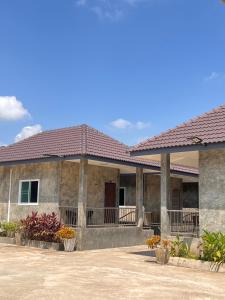 Tòa nhà nơi resort tọa lạc