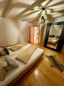 Postel nebo postele na pokoji v ubytování Rieder Stubn Lodge