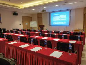 Снимка в галерията на City Convenience Hotel в Zhuji