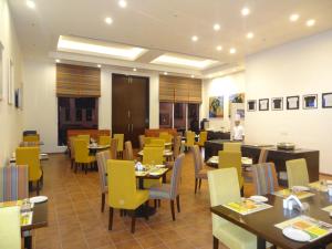 Restaurace v ubytování Regenta Central Hestia Dahej, Bhensali