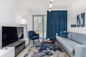 Posezení v ubytování Rezydencja Niechorze - Nowoczesny Apartament - Parking & Taras z Ogrodem - by Noclegi Renters