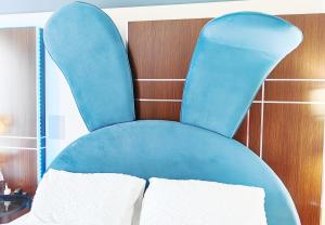 Posezení v ubytování Luxury Escape! Amazing Holiday Home Ocean View Central Location Get to Everything