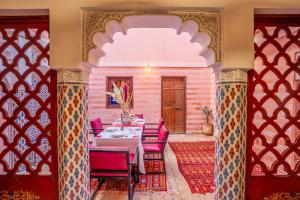 Posezení v ubytování Riad Le Graff Pink + 37 fotografií