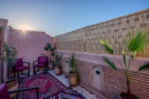 Balkón nebo terasa v ubytování Riad Le Graff Pink
